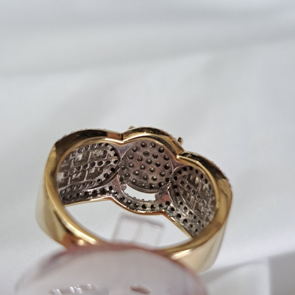 1.27ctw. ROUND BAGUETT CROWN TOP WHITE DIAMOND CLUSTER 10K YELLOW GOLD RING - Picture 12 of 16